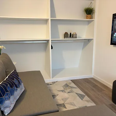 Apartment Axenic Getaway - Duplex, Sleeps 6, 3 Bedrooms, 2 Bathrooms, Panoramic Ocean View, Rooftop Terrace